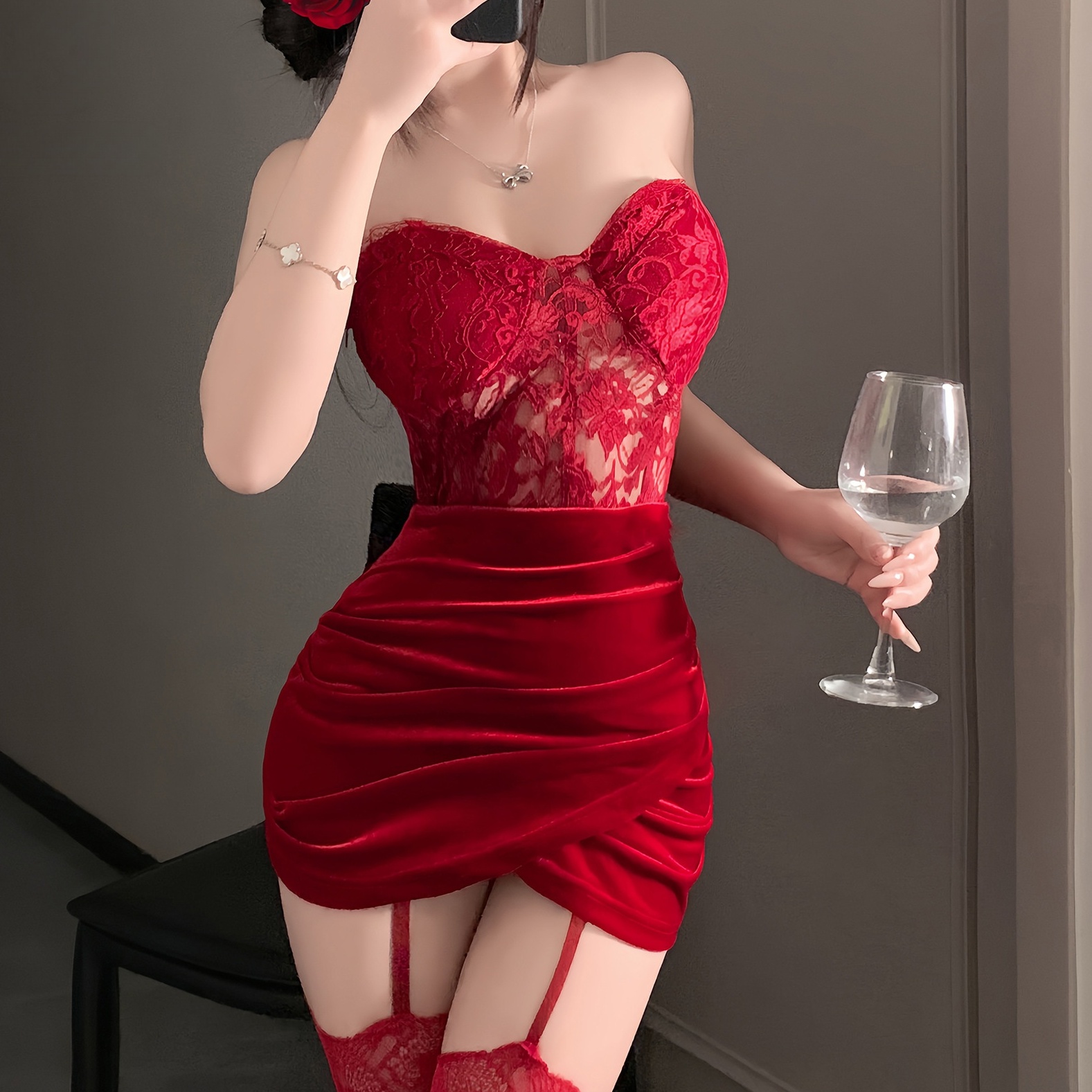 Fashionable French Gold Velvet - Women'S Fashion Line recensie en prijs